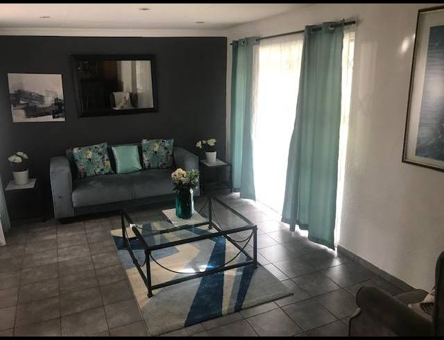 4 BEDROOM HOUSE FOR SALE IN WITPOORTJIE